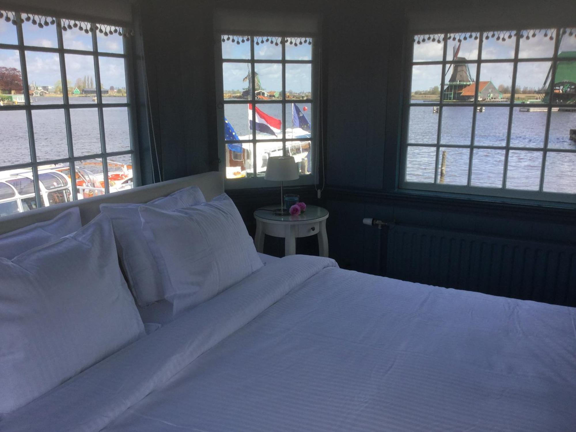 Stay Overnight At Windmill Village Zaanse Schans - Amsterdam Zaandam Exterior photo
