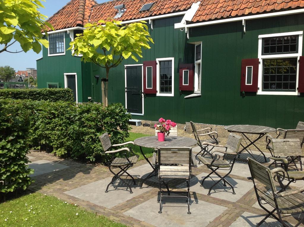 Stay Overnight At Windmill Village Zaanse Schans - Amsterdam Zaandam Exterior photo